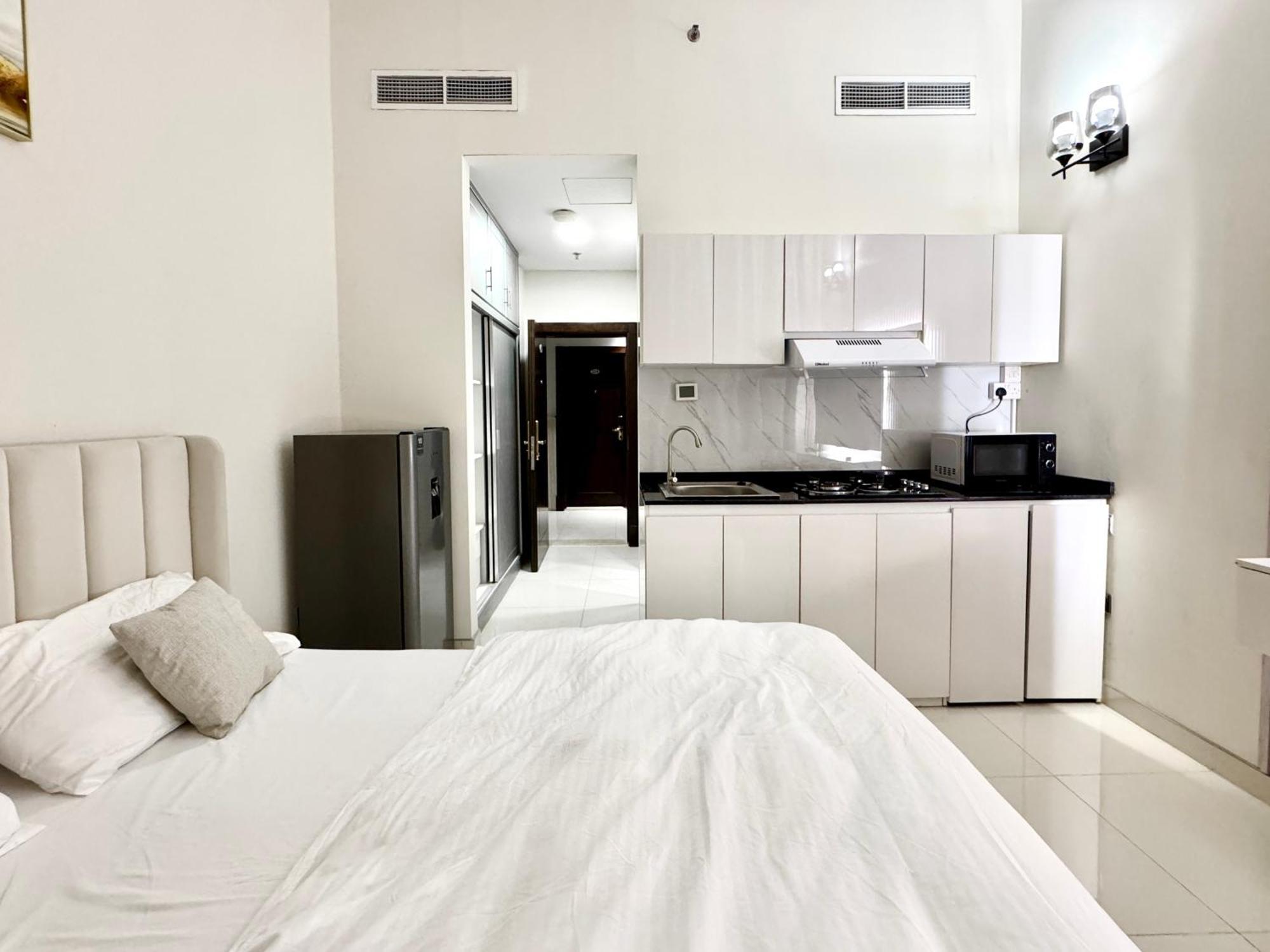 Al Manara Premium Deluxe